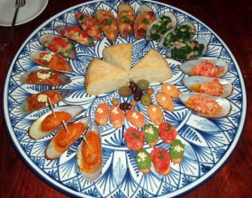 タパスの盛り合わせ タパスの盛り合わせ