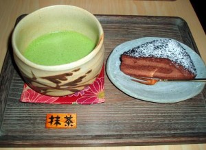 抹茶とチョコレートケーキ